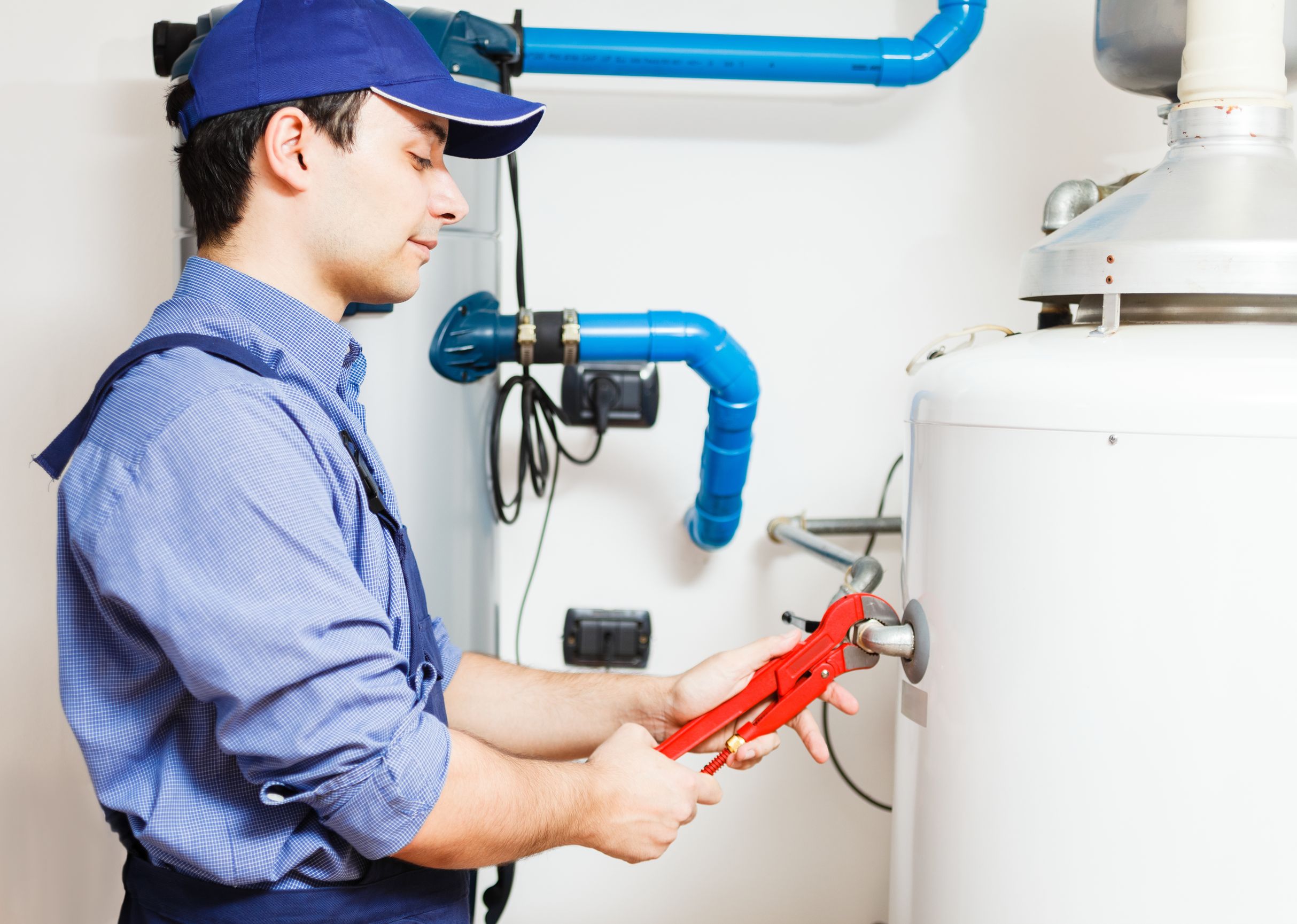 Tips From a Licensed Electrician in Menifee CA On Electrical Fire Hazards in the Home